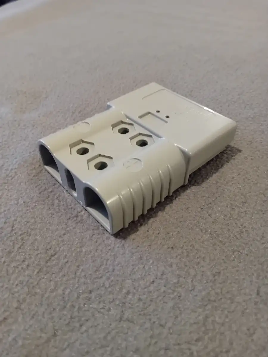 Boitier Connecteur Batterie / Semi VIDE